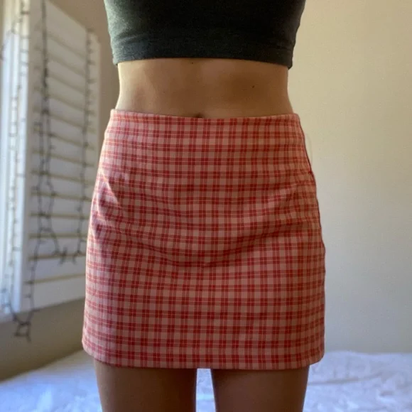 Urban outfitters cute skirt! Size medium - Picture 3 of 3